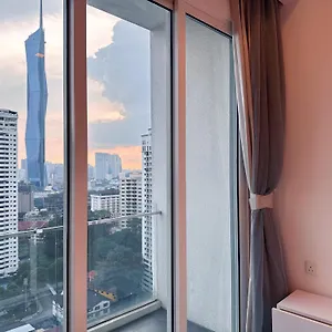 https://8pax-suites-kl-city-pavillion-bukit-bintang-infinity-pool.kualalumpurs-hotels.com