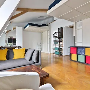 Quartier Pantheon 3 Free Netflix , Paris France